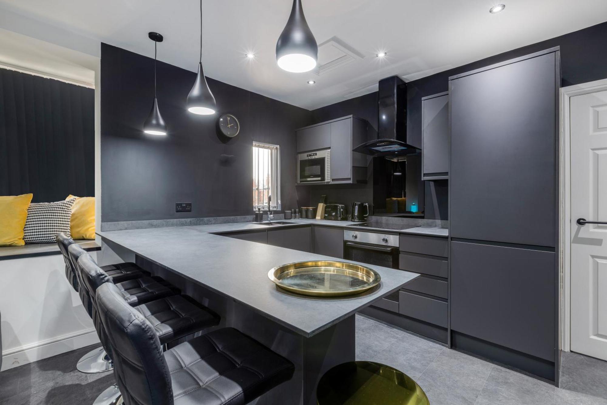 Two Bed Modern Apartment 5Min Walk To Town Centre With Free Parking ! Under New Management Blackpool Kültér fotó