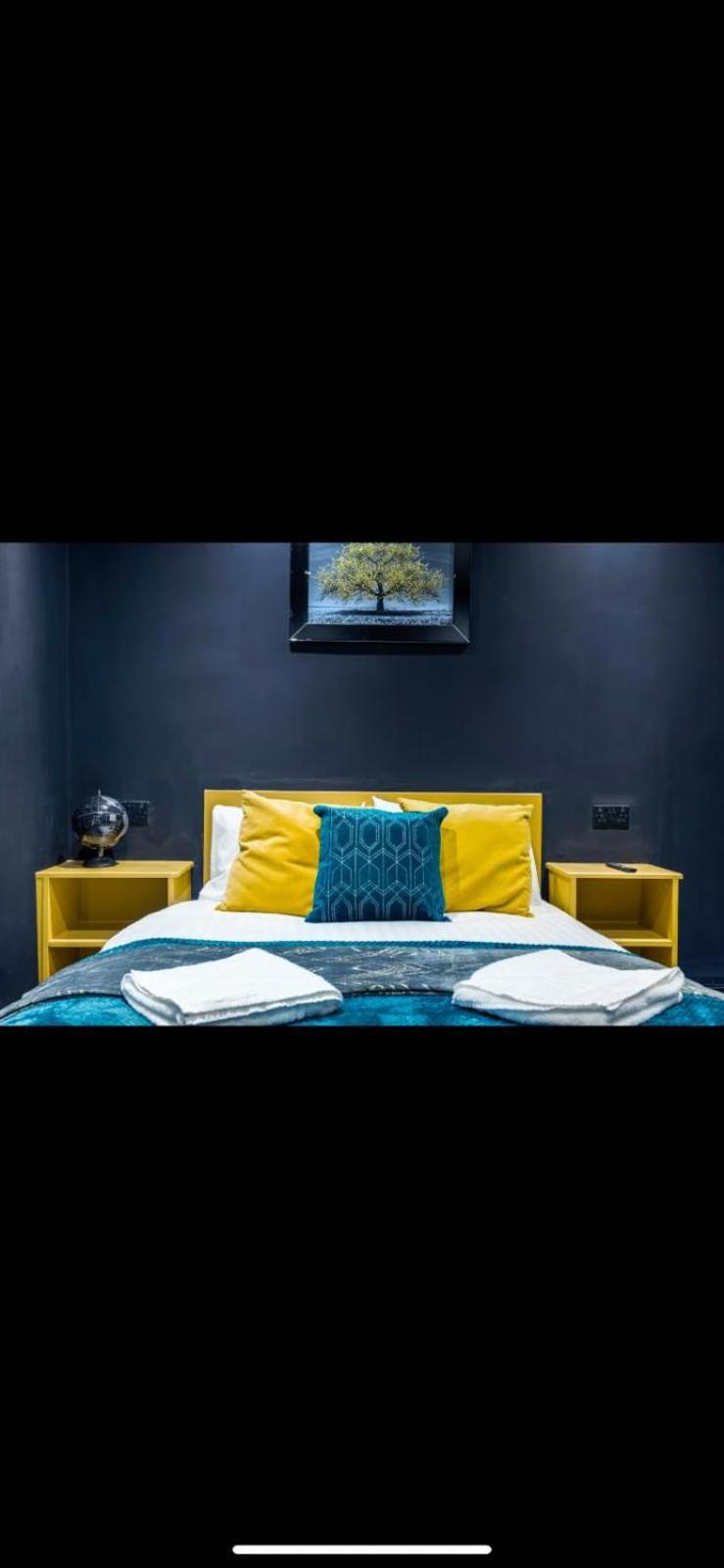 Two Bed Modern Apartment 5Min Walk To Town Centre With Free Parking ! Under New Management Blackpool Kültér fotó